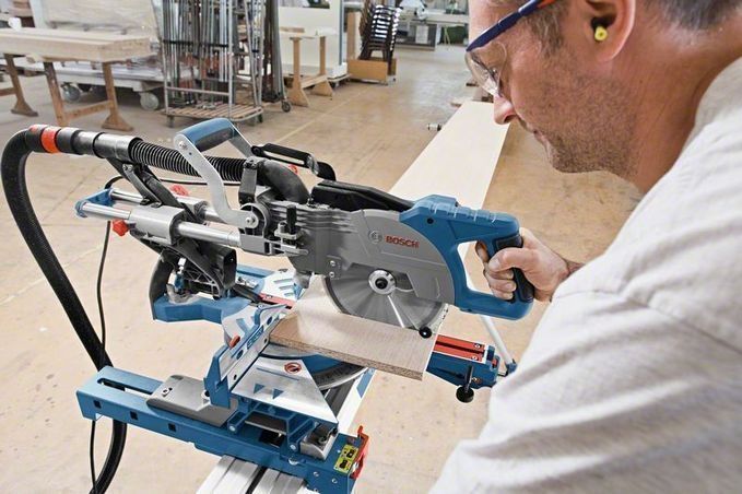Торцовочная пила BOSCH GCM 8 SJL (0601B19100) 82-0601B19100 фото